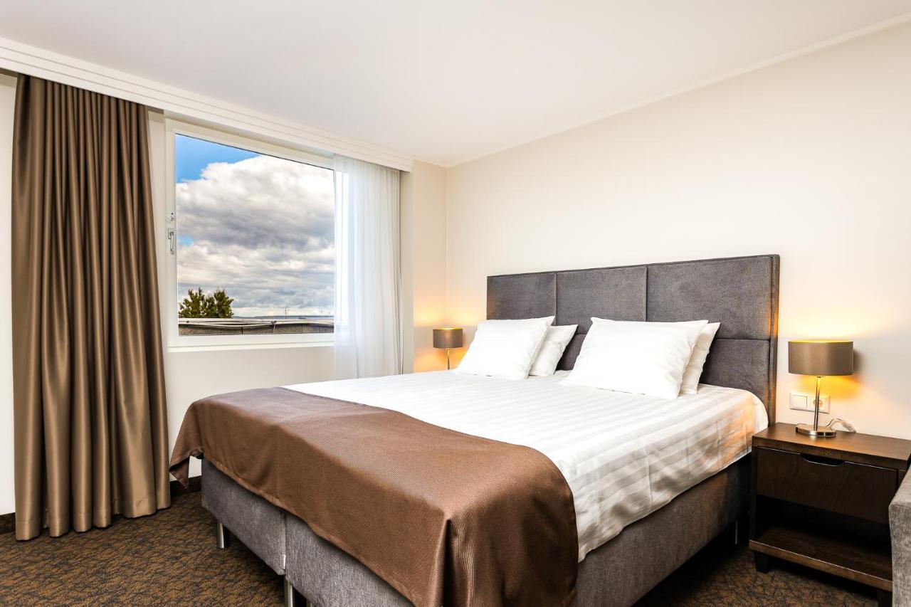 Adoryal Hotell Talin Exterior foto