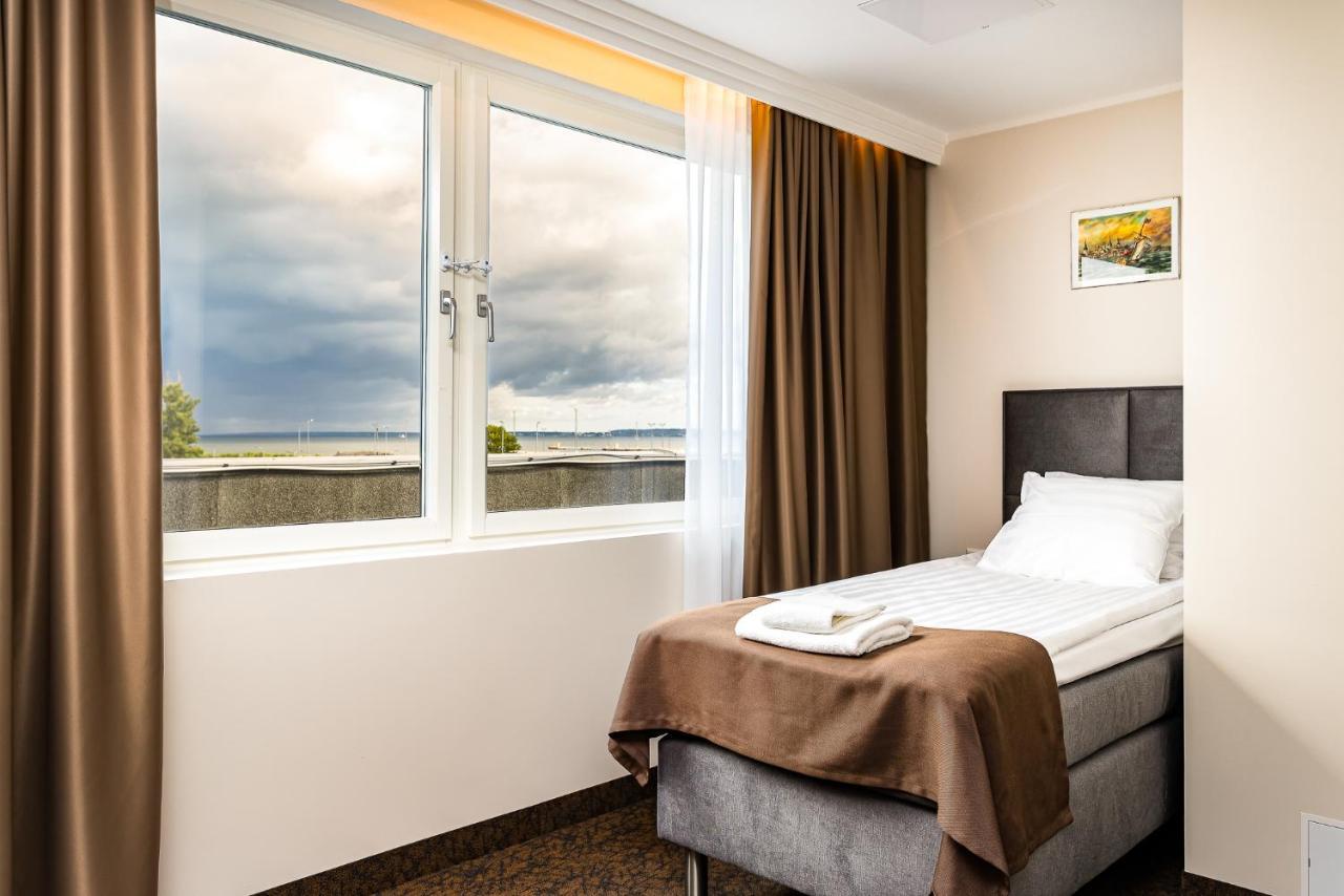 Adoryal Hotell Talin Exterior foto