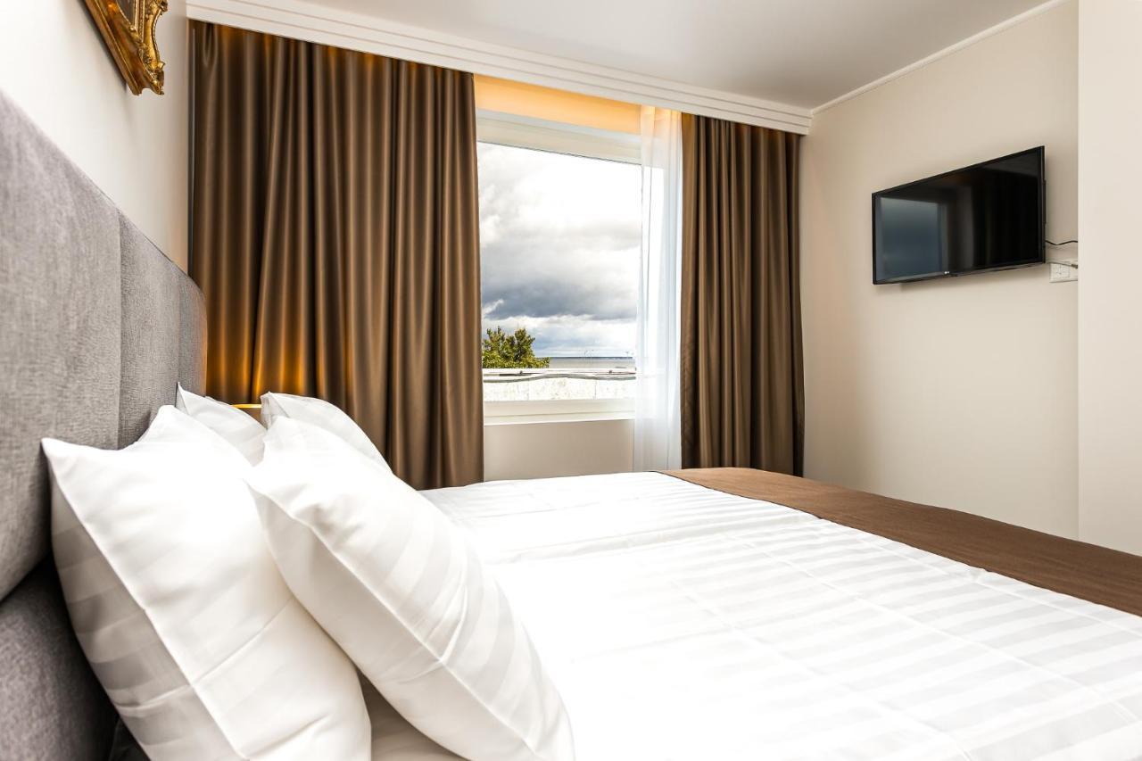 Adoryal Hotell Talin Exterior foto