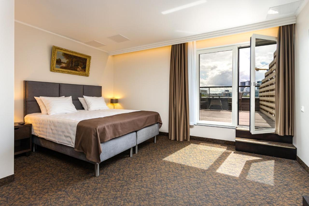 Adoryal Hotell Talin Exterior foto