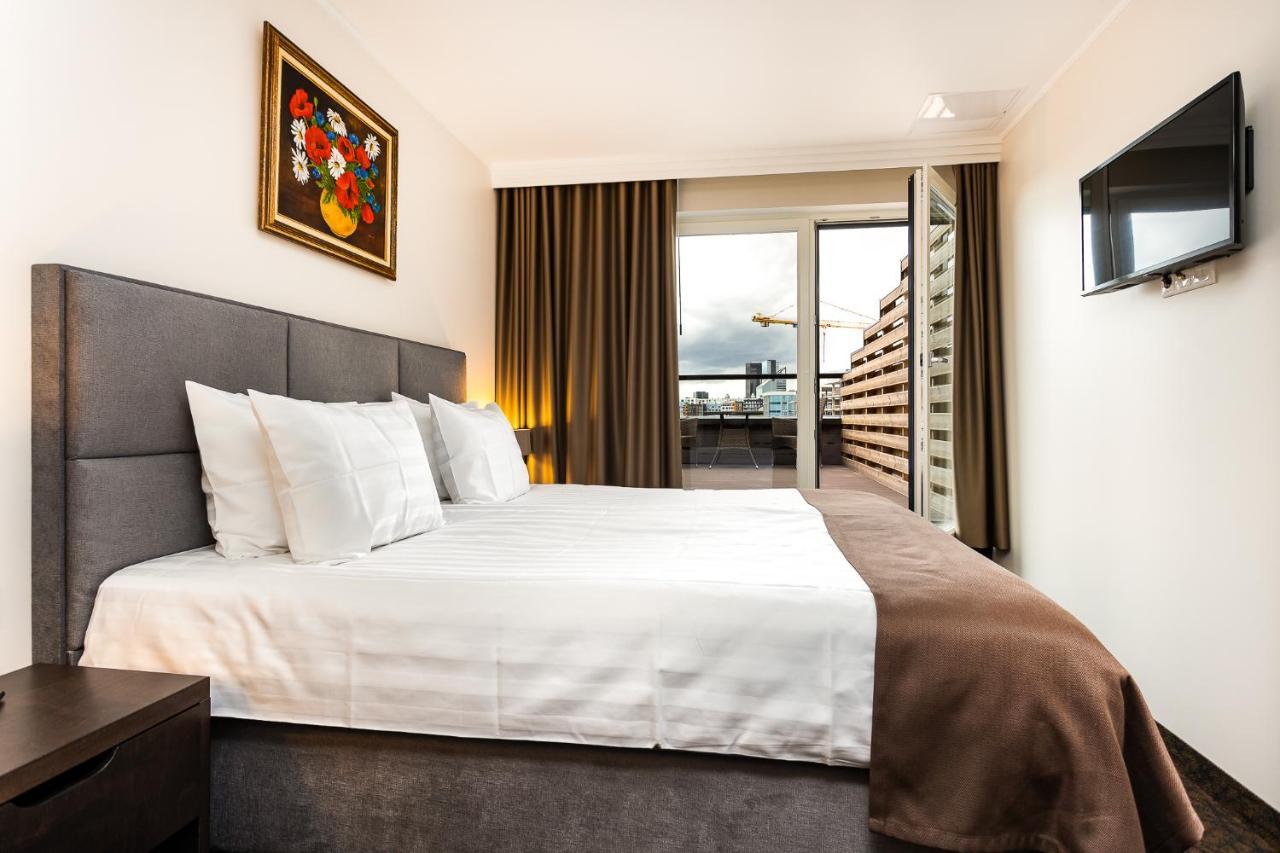 Adoryal Hotell Talin Exterior foto